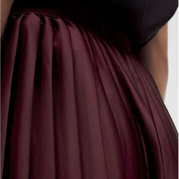Lululemon Satin Pleated Midi Skirt in Garnet - Picture 3 of 8